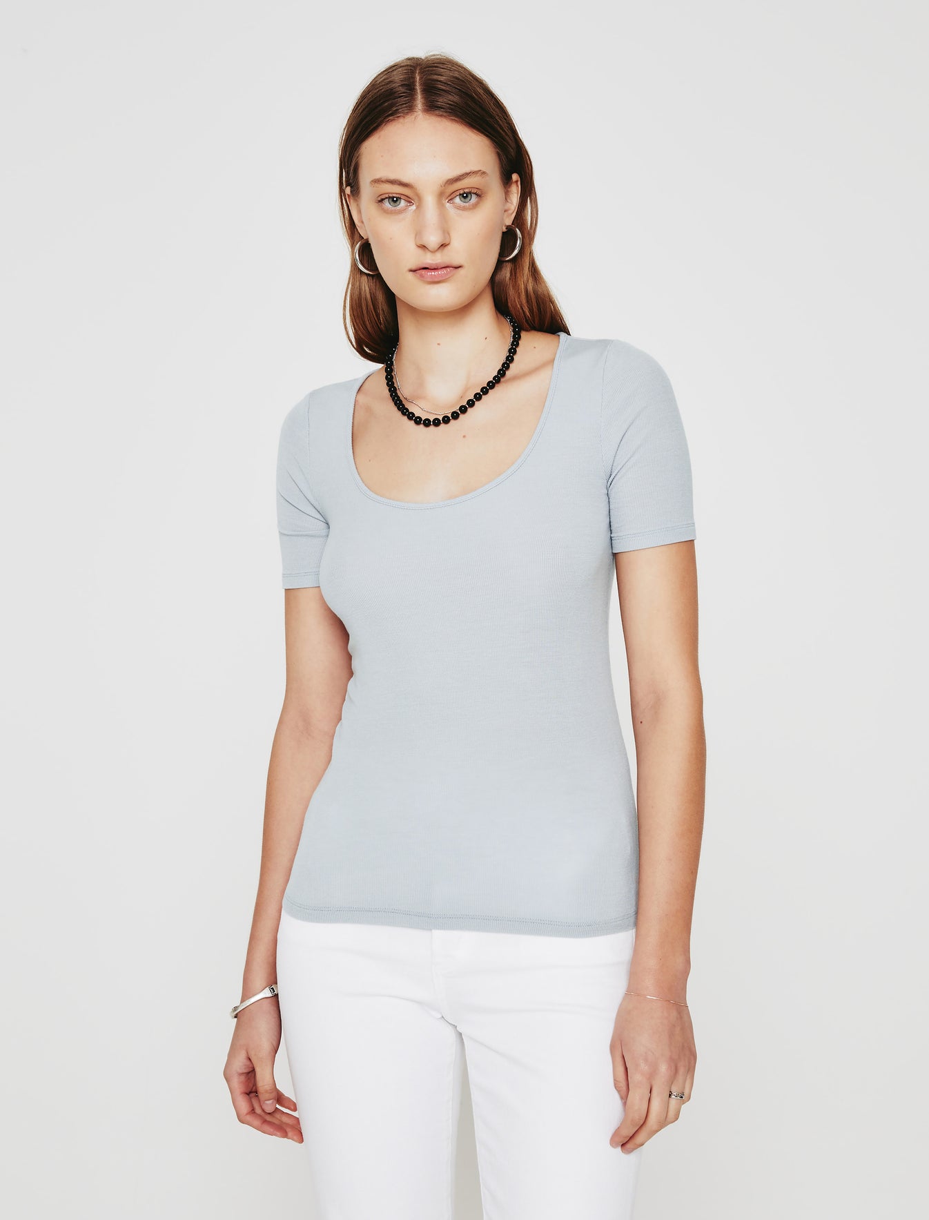 Jaxon Scoop|Slim Scoop Neck